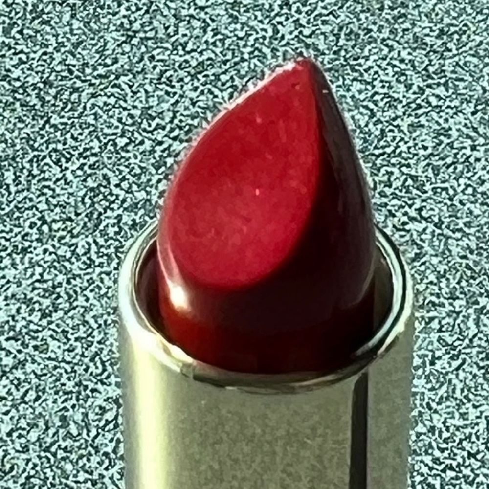 MAC Put A Bow On It Lustreglass Lipstick Bubbles & Bows - Picture 5 of 11